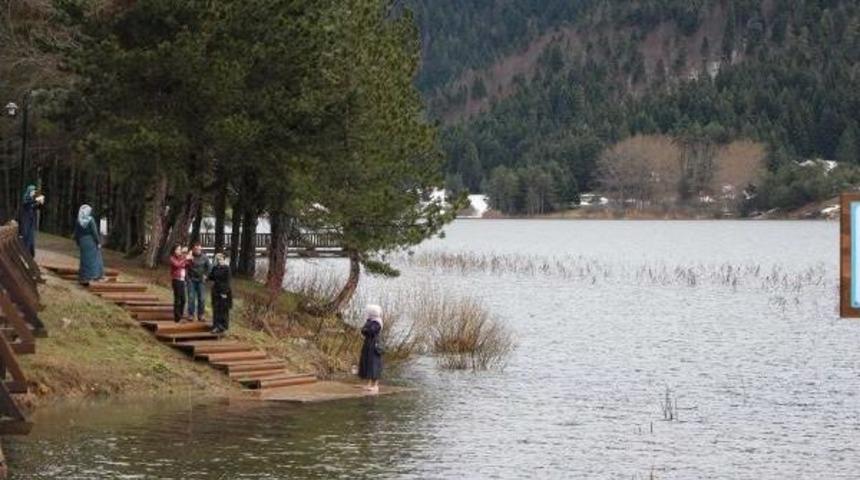 Abant'ta Yağmur Altında Keyif