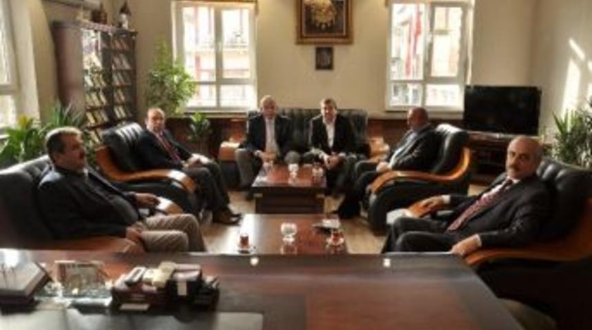 İhsangazi Belediye Başkanı; Tosya Belediyesini Ziyaret Etti