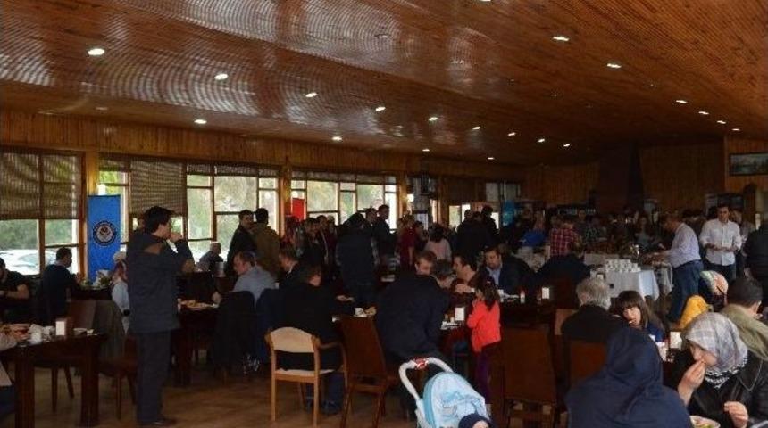 Eğitim Bir-sen &Uuml;yeleri Kahvaltıda Buluştu