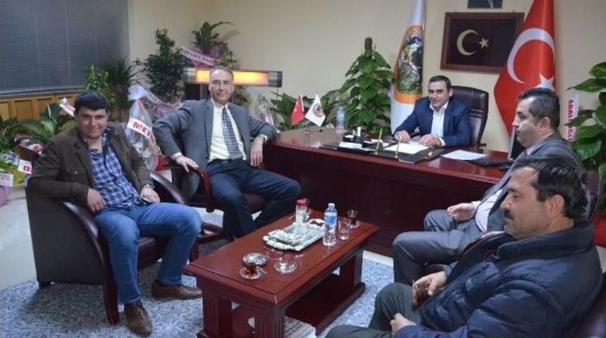 Musa Tufan, Yeni Se&ccedil;ilen Birlik Başkanı Uysal&rsquo;ı Ziyaret Etti