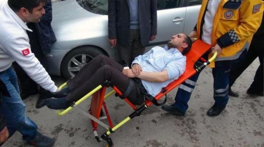 Elazığ'da A&ccedil;lık Grevine Giren Sulama Birliği &Ccedil;alışanlarına Destek Ziyareti