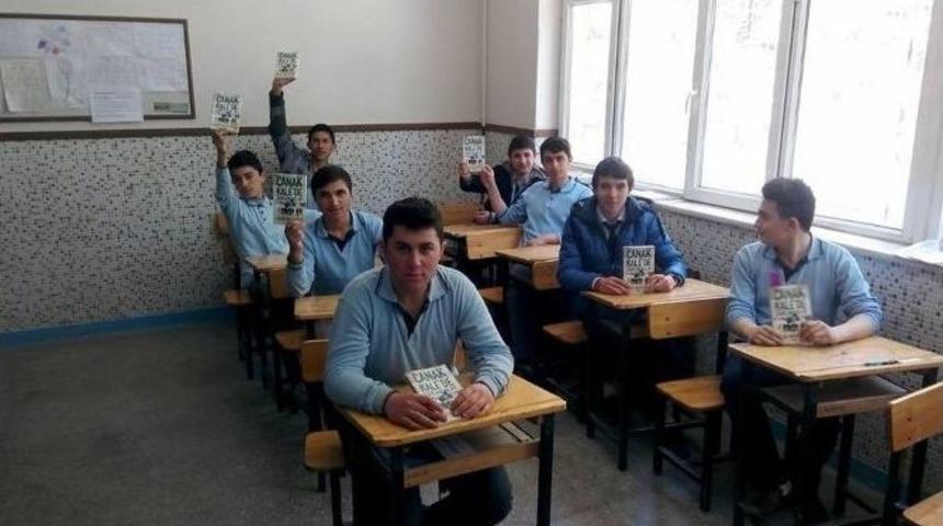 Bolvadin&rsquo;de &ldquo;&ccedil;anakkale De Şahlananlar&rdquo; Kitabı Okuma Yarışması D&uuml;zenlendi