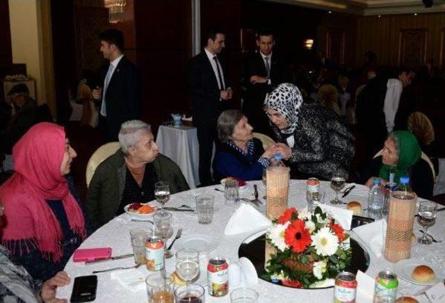 Emniyet İstanbul'da Yaşlılar Haftası'nı Unutmadı