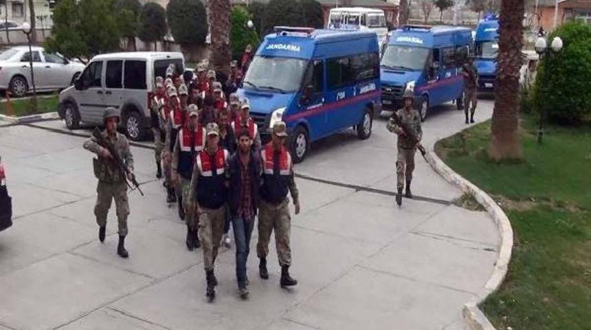 Kobani&rsquo;Ye Gitmek Isteyen 10 Kişi G&ouml;zaltına Alındı (2)