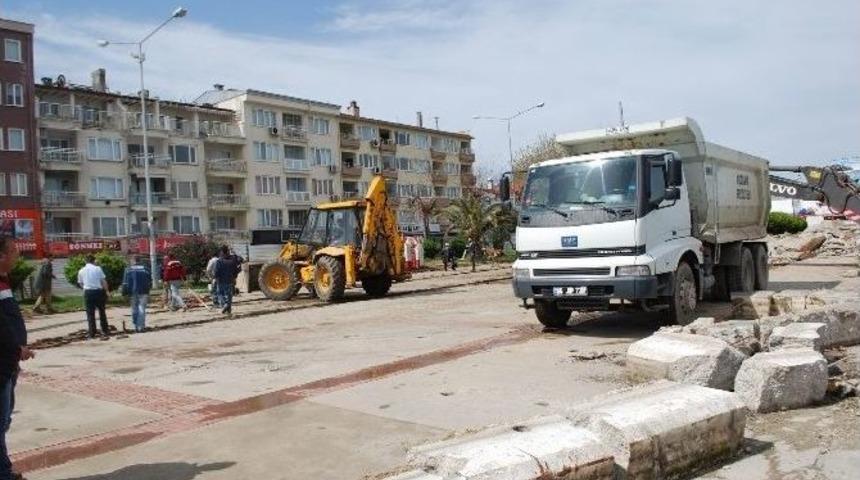 Mudanya&rsquo;da Sahil D&uuml;zenleme &Ccedil;alışmaları Başladı