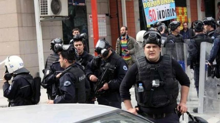 Siirt'te Bdp'nin &Ouml;len Pkk'lıları Anma Etkinliğinde Olay &Ccedil;ıktı