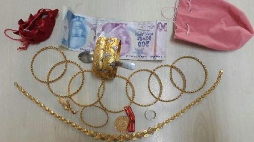 Altınları &Ccedil;alan Zanlı Yakalandı