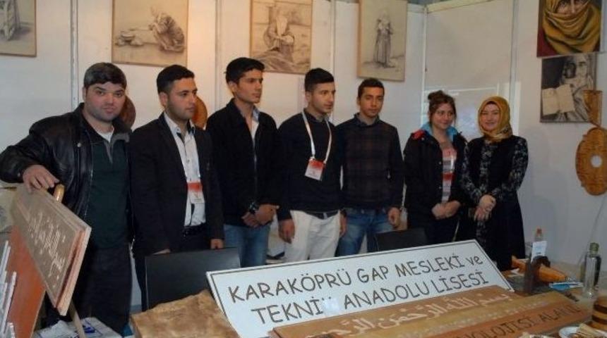 Meslek Lisesi &Ouml;ğrencileri El Emeklerini Fuarda Sergiledi