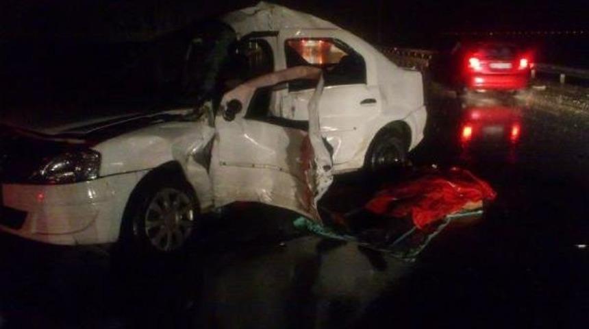 Umreden D&ouml;nen Yakınlarını Karşılayan Aile Kaza Yaptı: 1 &Ouml;l&uuml;