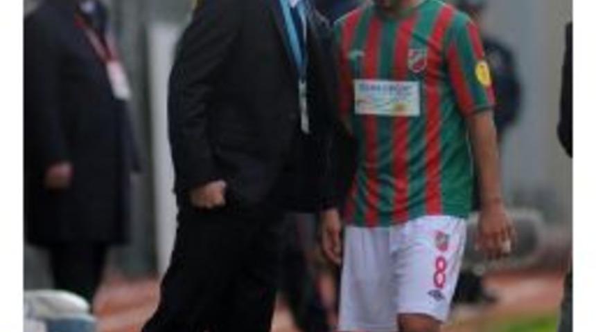 Karşıyaka'da Akman'ın Kadro Istikrarı