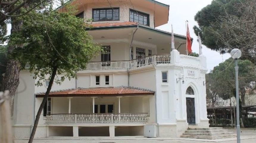 Tarihi Tayyare Binası Yeni Kiracısını Arıyor