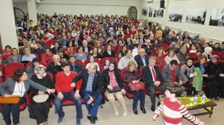 Burhaniye&rsquo;de Hastane Korosuna B&uuml;y&uuml;k Alkış