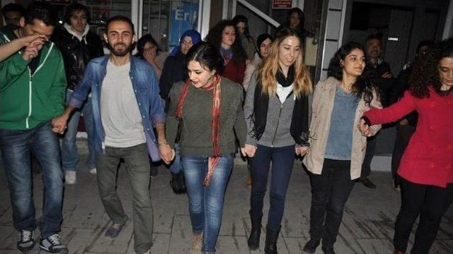 Eskişehir’in Göbeğinde Gece Yarısı Horonu