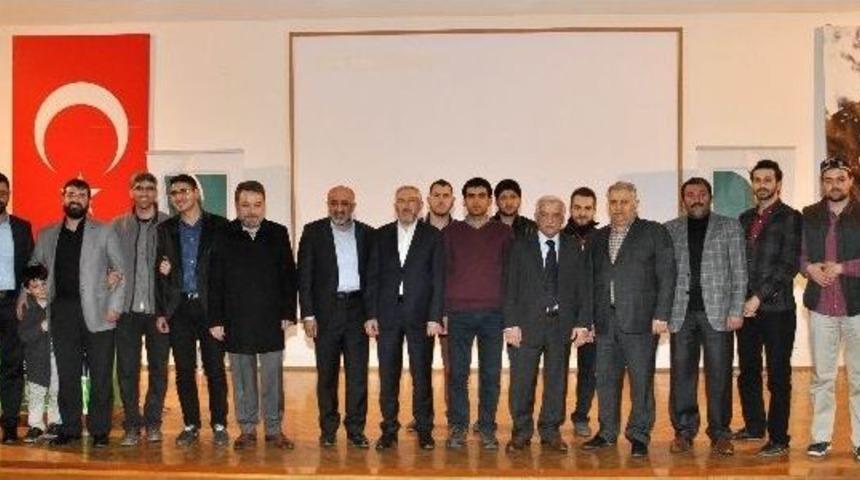 Aliya İzzetbegovik Konulu Konferans D&uuml;zenlendi