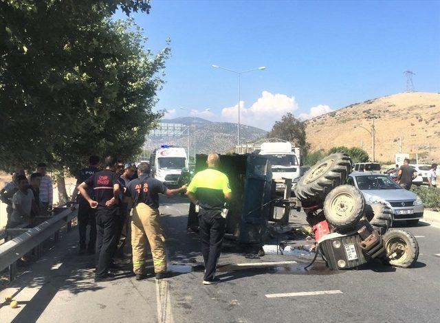 İzmir'de zincirleme trafik kazası: 1 ağır yaralı