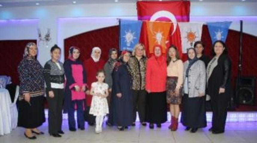 Ak Partili Hanımlar Kemer&ccedil;eşmeli Kadınlarla Buluştu