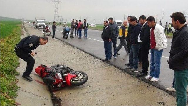 Batman&rsquo;da Gen&ccedil;lerin Hız Tutkusu Kaza İle Bitti: 3 Yaralı 1