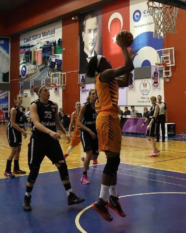 Samsun Canik Belediyespor, Beşiktaş'ı Fowles Ile Geçti: 90-73