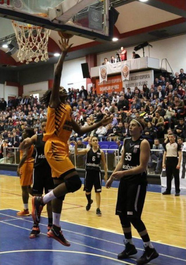 Samsun Canik Belediyespor, Beşiktaş'ı Fowles Ile Geçti: 90-73