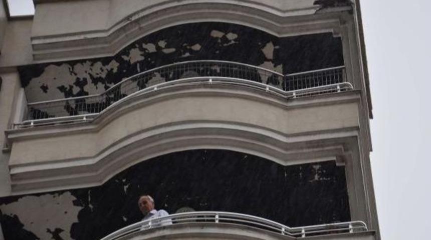 İslahiye'de Apartmana Yıldırım D&uuml;şt&uuml;