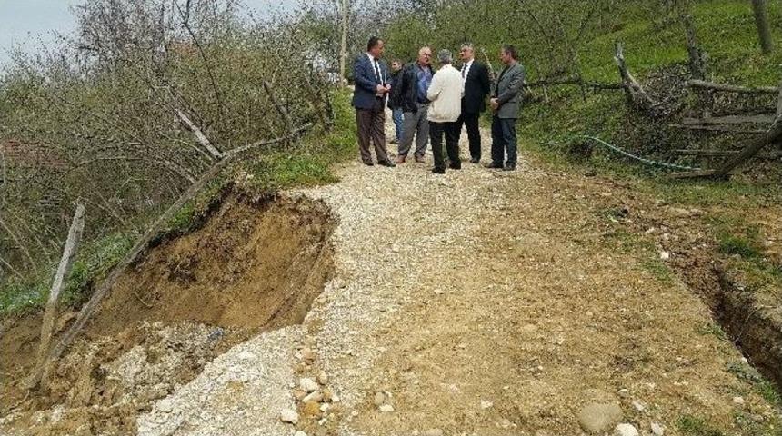 Ak&ccedil;akoca Kaymakamı Pekmez K&ouml;ylerde İncelemelerde Bulundu