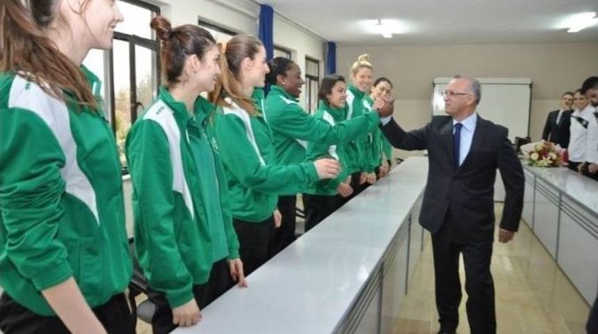 Başkan Zeki Kayda&rsquo;dan Kapalı Spor Salonu M&uuml;jdesi