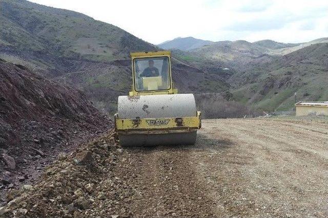 Büyükşehirden Yol Genişletme Çalışmaları