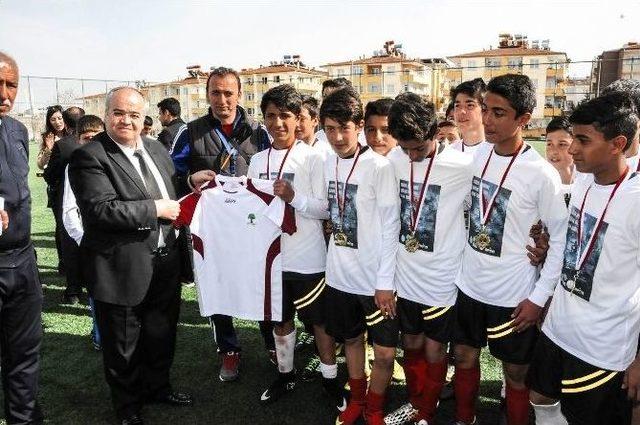 Şehitkamil Belediyesi Çanakkale Futbol Turnuvası Mutlu Sonla Bitti