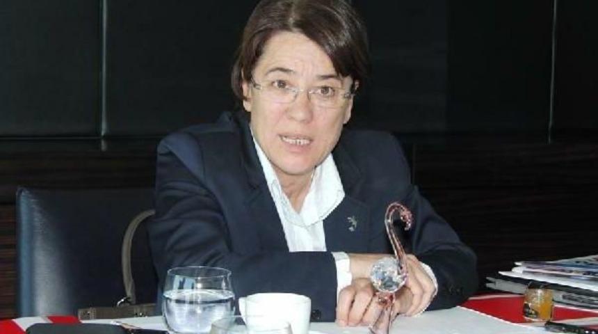 İzmir'deki &Ouml;n Se&ccedil;imde Kadınlar Sandıktan &Ccedil;ıkamadı (Yeniden)