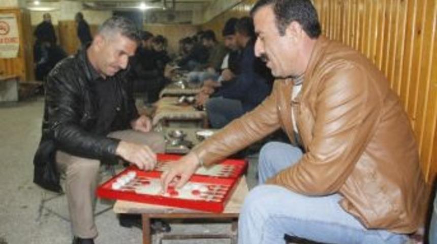 Hakkari&rsquo;de İlk Defa Tavla Turnuvası D&uuml;zenlendi