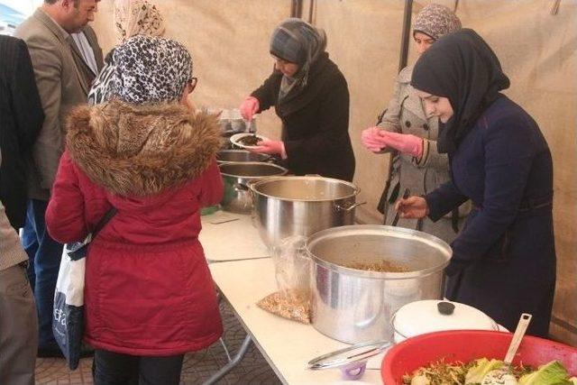 Suriyeli Yetimler Yararına Kermes