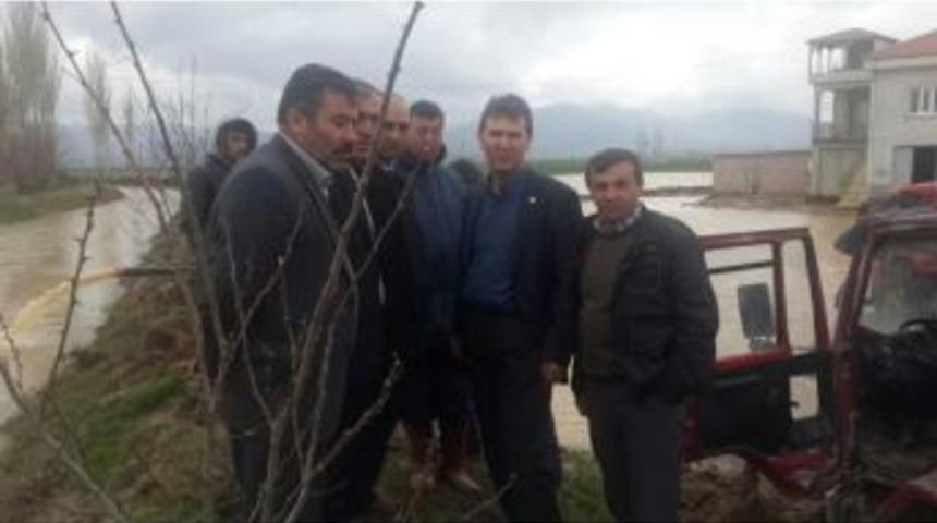 Ziraat Odası Başkanı Kenar, Sel Basan Kasabada İncelemede Bulundu