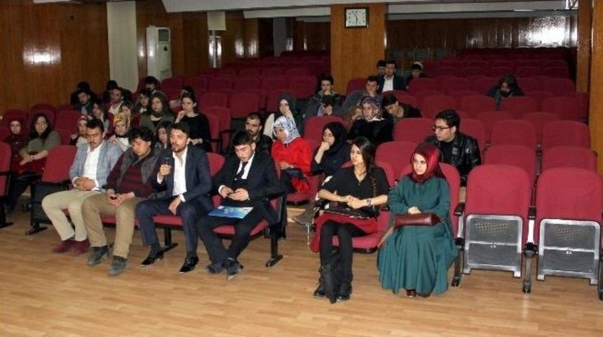 &Ouml;mer Atalar, &Uuml;niversite &Ouml;ğrencileriyle Bir Araya Geldi