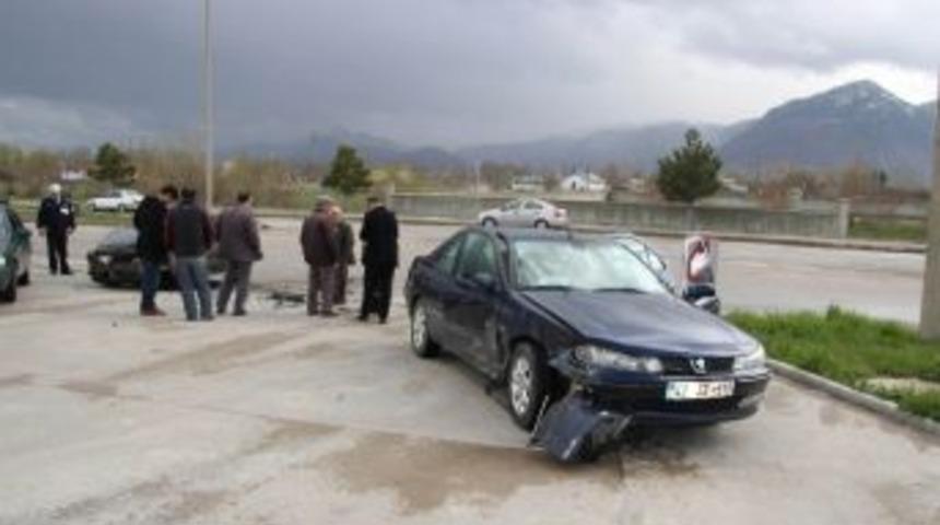 Seydişehir&rsquo;de Trafik Kazası Ucuz Atlatıldı