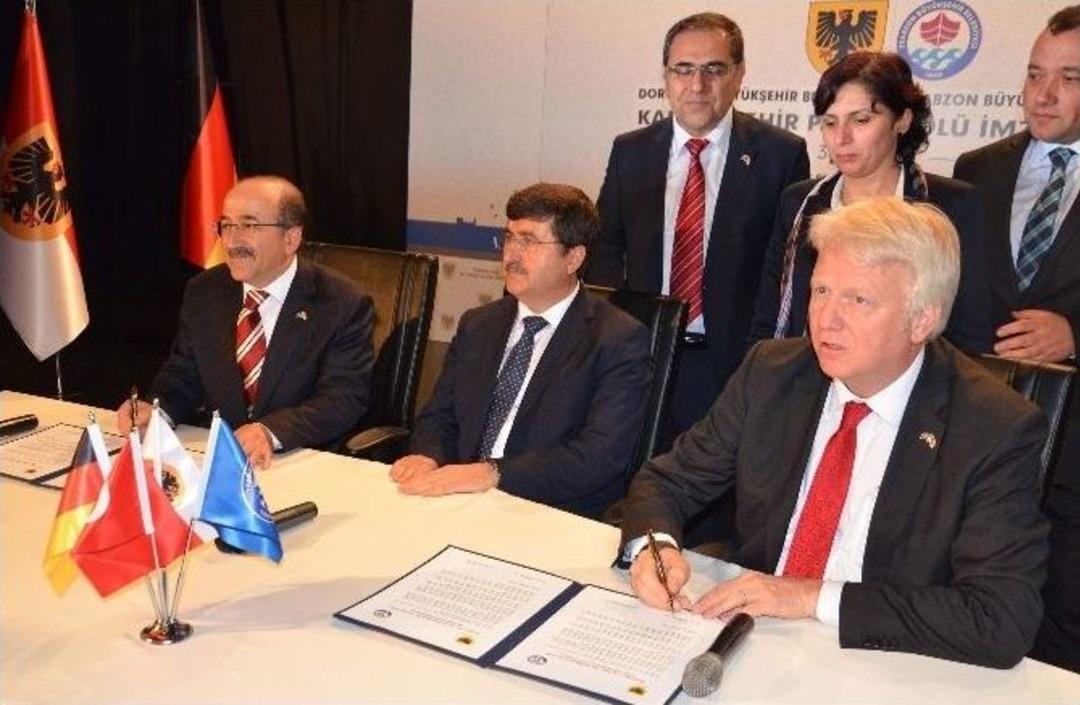 Trabzon İle Dortmund, Kardeş Şehir Protokol&uuml;n&uuml; İmzaladı