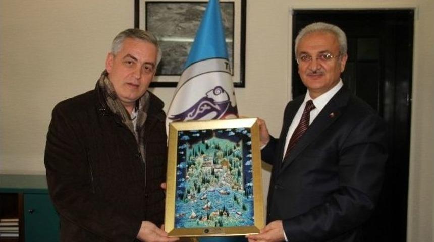 Ey&uuml;p Belediye Başkanından Erzincan Belediyesine Ziyaret