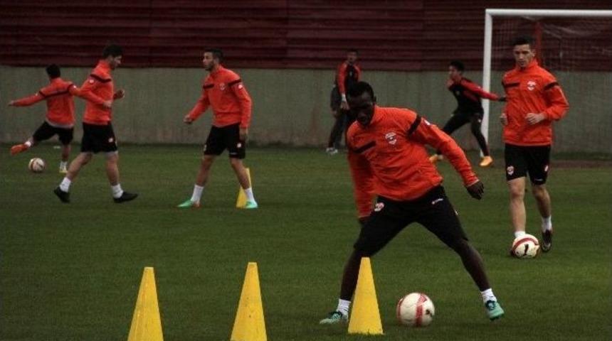 Adanaspor, 3 Puanla Rahat Bir Nefes Almak İstiyor