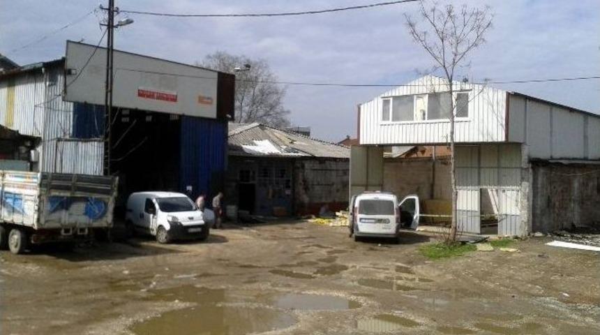 Bursa&rsquo;da Y&uuml;ksekten D&uuml;şen Suriyeli Ağır Yaralandı