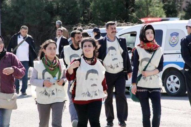 Öcalan’In Doğum Günü Için 135 Kilometrelik Yürüyüş Başladı