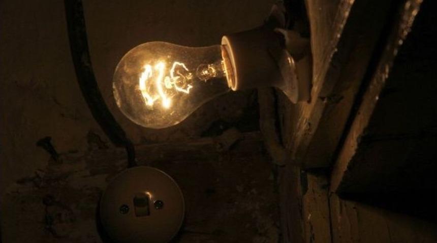 (&ouml;zel Haber) Bu K&ouml;y Elektrik Kesintisinden Etkilenmedi