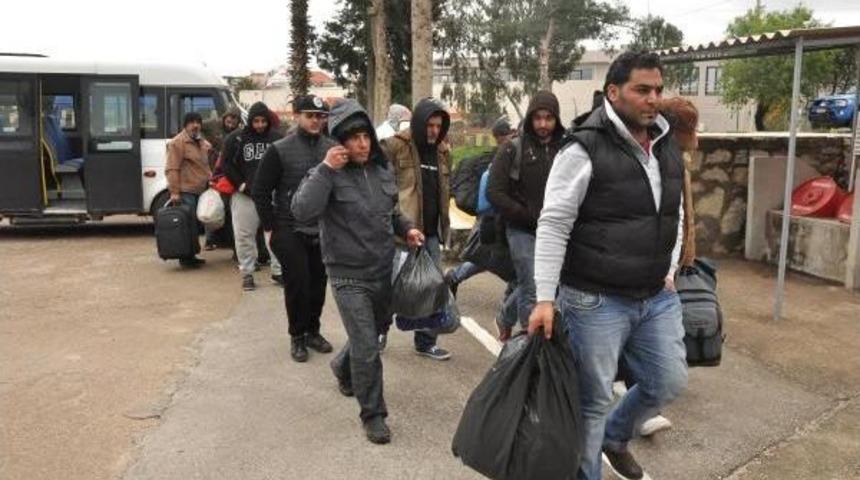 Dat&ccedil;a'da Karayolunda 70 Ka&ccedil;ak Yakalandı