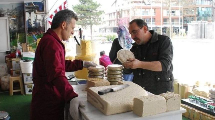 Trabzon&rsquo;u D&uuml;zce&rsquo;ye Taşıdılar