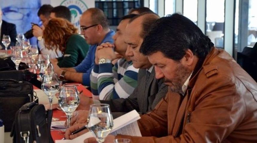 Başkan Kurt&rsquo;tan Odunpazarı&rsquo;nda Ge&ccedil;en Bir Yılın Değerlendirme Toplantısı