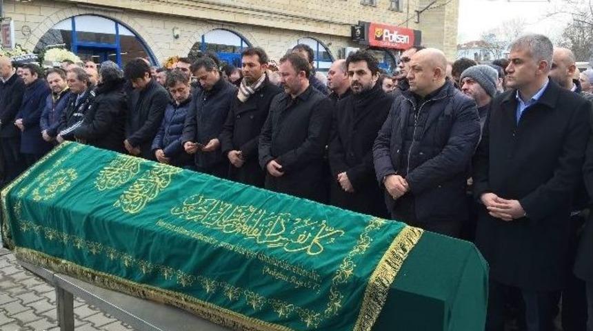 &Ouml;zer Yal&ccedil;ın Son Yolculuğuna Uğurlandı