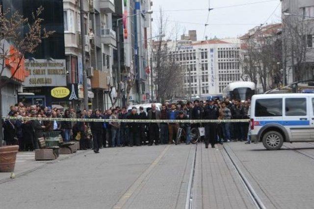 Eskişehir'de Patlatılarak Açılan Kadın Çantası Boş Çıktı