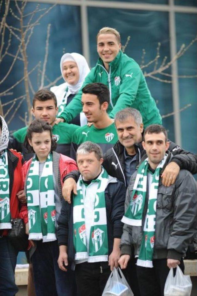 Otizmli Çocuklardan Bursaspor’A Ziyaret