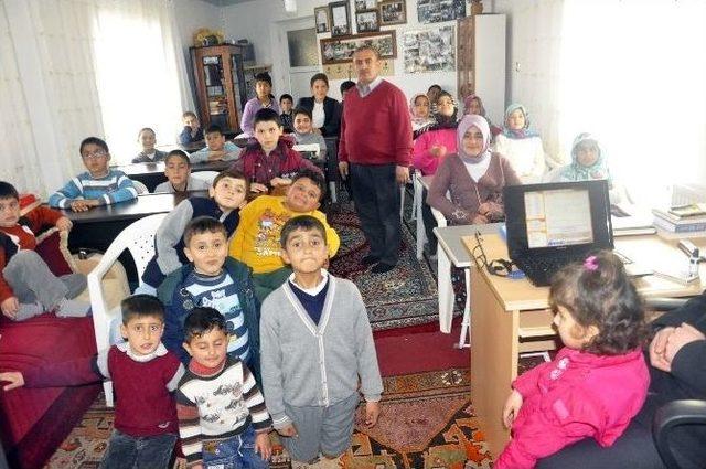 Bu Camiye Giden &Ccedil;ocuklar &Ouml;d&uuml;llendirilecek 1