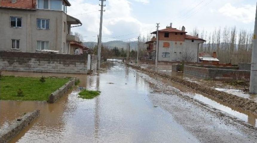 Şuhut&rsquo;ta Yaşanan Sel Felaketinin Ardından