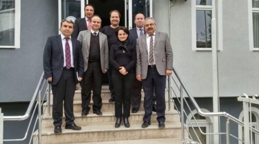 &Ouml;ğretmenlere &lsquo;iletişim Ve &Ouml;ğrenci Ko&ccedil;luğu&rsquo; Semineri