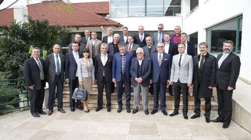 T&uuml;rel, Salı Grubu İle Bir Araya Geldi